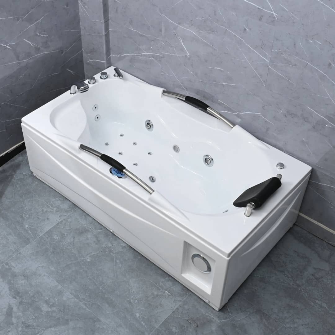 England Single Jacuzzi