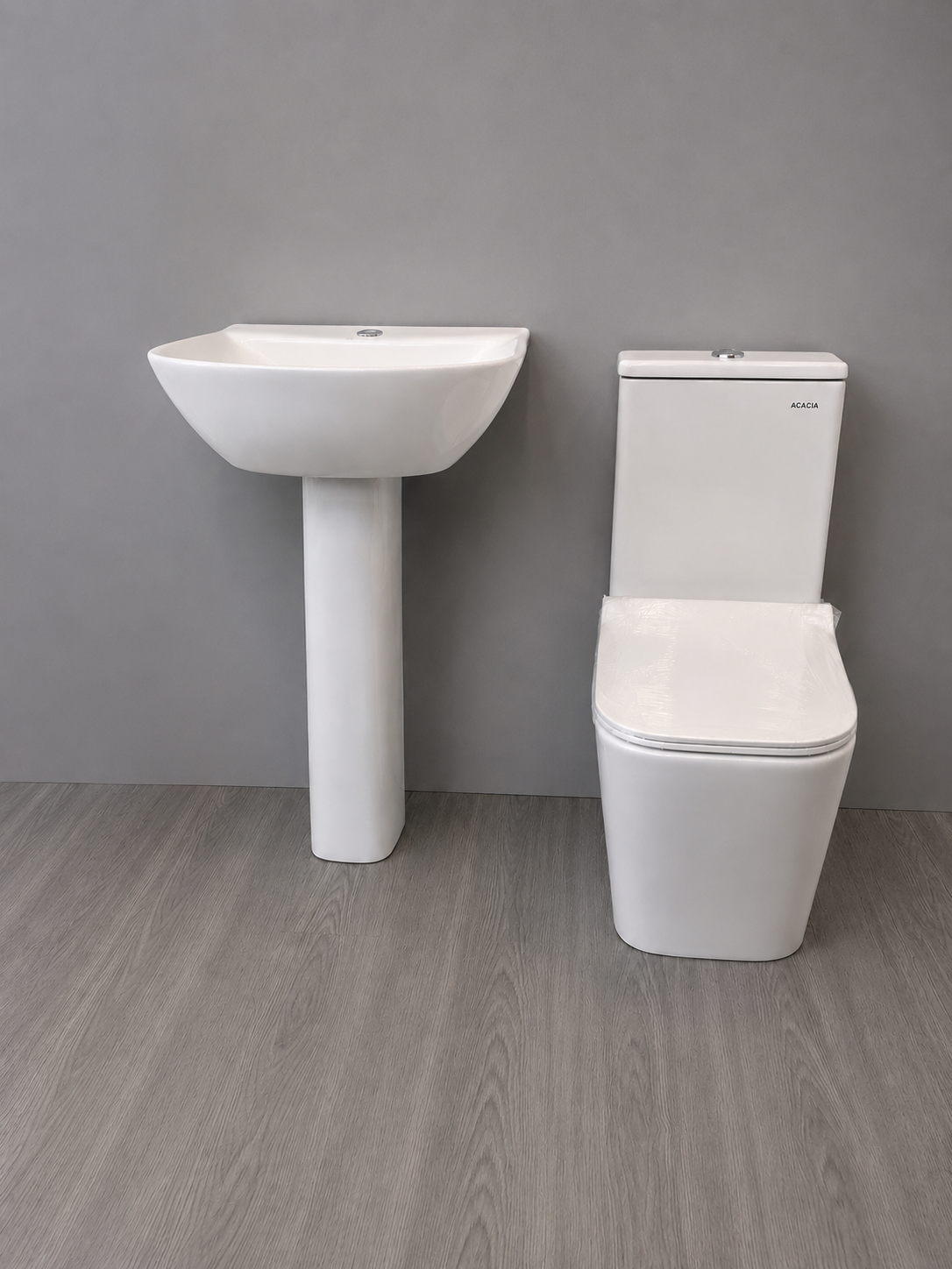 RIMLESS SQUARE WHITE WC